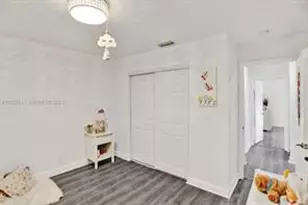 833 NW 81st Ave, Plantation, FL 33324 - Photo 13