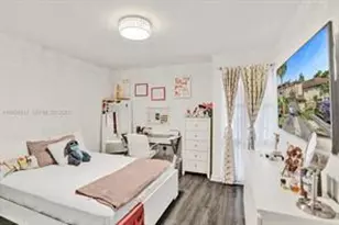 833 NW 81st Ave, Plantation, FL 33324 - Photo 23