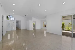 22586 Esplanada Dr, Boca Raton, FL 33433 - Photo 11