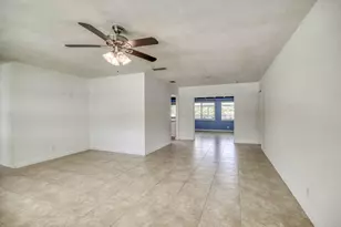 4359 Daffodil Cir N, Palm Beach Gardens, FL 33410 - Photo 5