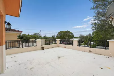 819 SW 7th Avenue, Fort Lauderdale, FL 33315 - Photo 35