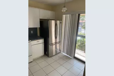 5200 E Club Circle #206, Boca Raton, FL 33487 - Photo 3