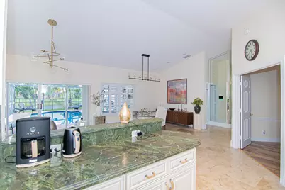 8410 Brussels Way, Boca Raton, FL 33434 - Photo 9