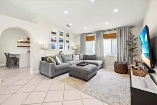 14525 NW 88th Ave, Miami Lakes, FL 33018 - Photo 5