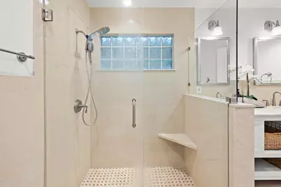 14525 NW 88th Avenue, Miami Lakes, FL 33018 - Photo 19