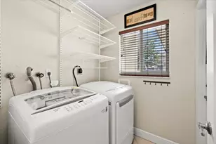 14525 NW 88th Ave, Miami Lakes, FL 33018 - Photo 25