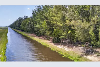 6045 Hall Boulevard, The Acreage, FL 33470 - Photo 99