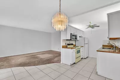2066 Exeter D, Boca Raton, FL 33434 - Photo 7