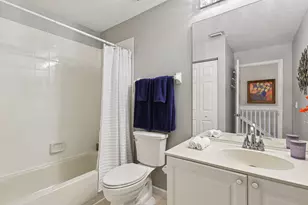 9070 Tremezzo Ln, Boynton Beach, FL 33472 - Photo 17