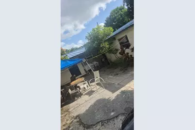 554 Vossler Avenue, West Palm Beach, FL 33413 - Photo 1