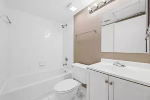2861 N Oakland Forest Dr, Oakland Park, FL 33309 - Photo 15