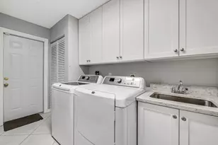 2390 Saratoga Bay Dr, West Palm Beach, FL 33409 - Photo 37