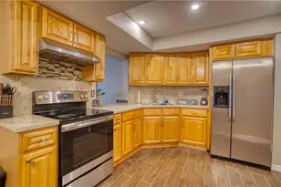 3513 E Shore Rd, Miramar, FL 33023 - Photo 7