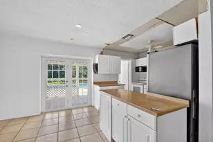 1006 SW 28th Ave, Boynton Beach, FL 33426 - Photo 11