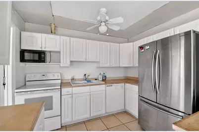 1006 SW 28th Avenue, Boynton Beach, FL 33426 - Photo 13