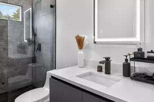 913 NE 15th St, Fort Lauderdale, FL 33304 - Photo 25