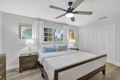 903 SW 28th Avenue, Boynton Beach, FL 33435 - Photo 25