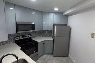 9405 Fontainebleau Blvd, Miami, FL 33172 - Photo 3