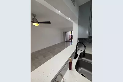 9405 Fontainebleau Boulevard #109, Miami, FL 33172 - Photo 5