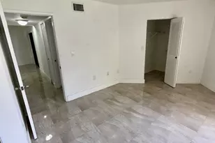 9405 Fontainebleau Blvd, Miami, FL 33172 - Photo 19