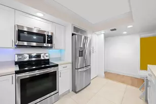 600 Parkview Dr, Hallandale Beach, FL 33009 - Photo 7
