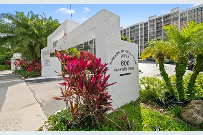 600 Parkview Drive #823, Hallandale Beach, FL 33009 - Photo 29