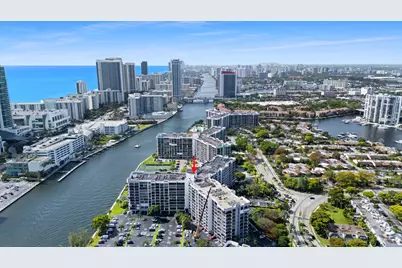 600 Parkview Drive #823, Hallandale Beach, FL 33009 - Photo 23