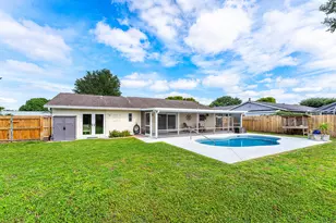 144 Cordoba Cir, Royal Palm Beach, FL 33411 - Photo 23