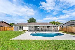 144 Cordoba Cir, Royal Palm Beach, FL 33411 - Photo 25