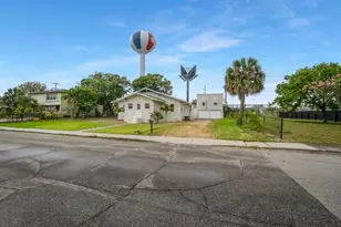 517 Sunrise Ct, Lake Worth Beach, FL 33460 - Photo 39