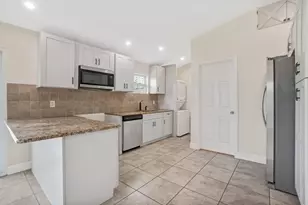 517 Sunrise Ct, Lake Worth Beach, FL 33460 - Photo 25