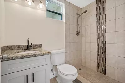 517 Sunrise Court, Lake Worth Beach, FL 33460 - Photo 17