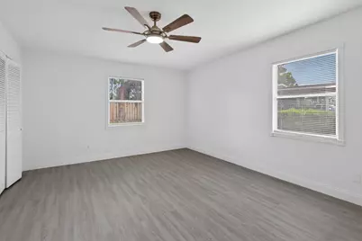 124 SE Eyerly Avenue, Port Saint Lucie, FL 34983 - Photo 21