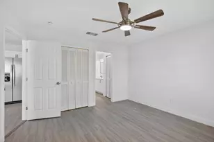 124 SE Eyerly Ave, Port Saint Lucie, FL 34983 - Photo 21