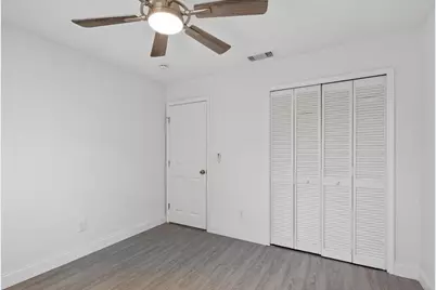 124 SE Eyerly Avenue, Port Saint Lucie, FL 34983 - Photo 17