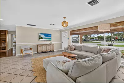 301 SE 8th Avenue, Deerfield Beach, FL 33441 - Photo 13