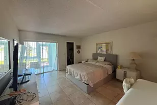 105 E Wellington, West Palm Beach, FL 33417 - Photo 3