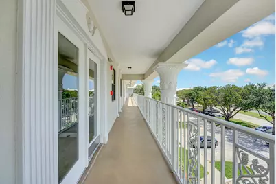 6097 Balboa Circle #406, Boca Raton, FL 33433 - Photo 1
