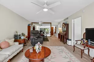 3050 Presidential Way, West Palm Beach, FL 33401 - Photo 15