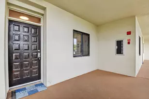 3050 Presidential Way, West Palm Beach, FL 33401 - Photo 3