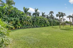 3050 Presidential Way, West Palm Beach, FL 33401 - Photo 31