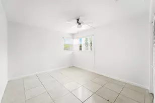 271 NE 57th Ct, Oakland Park, FL 33334 - Photo 33