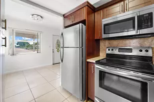271 NE 57th Ct, Oakland Park, FL 33334 - Photo 29