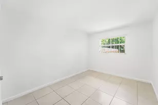 271 NE 57th Ct, Oakland Park, FL 33334 - Photo 31