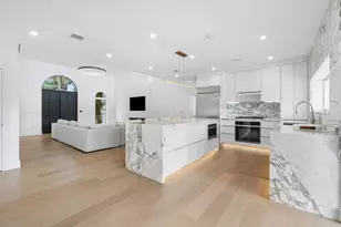 1366 SW 4th Ct, Boca Raton, FL 33432 - Photo 11