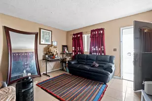 426 NE 166th St, North Miami Beach, FL 33162 - Photo 17