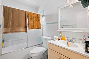 426 NE 166th St, North Miami Beach, FL 33162 - Photo 27