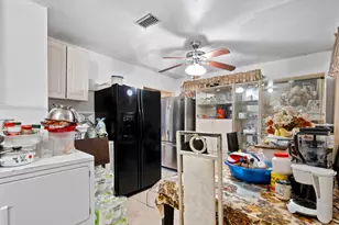 426 NE 166th St, North Miami Beach, FL 33162 - Photo 23