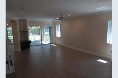 4983 W Pinemore Lane #4983, Lake Worth, FL 33463 - Photo 3