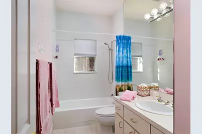 70 Cayman Place, Palm Beach Gardens, FL 33418 - Photo 15